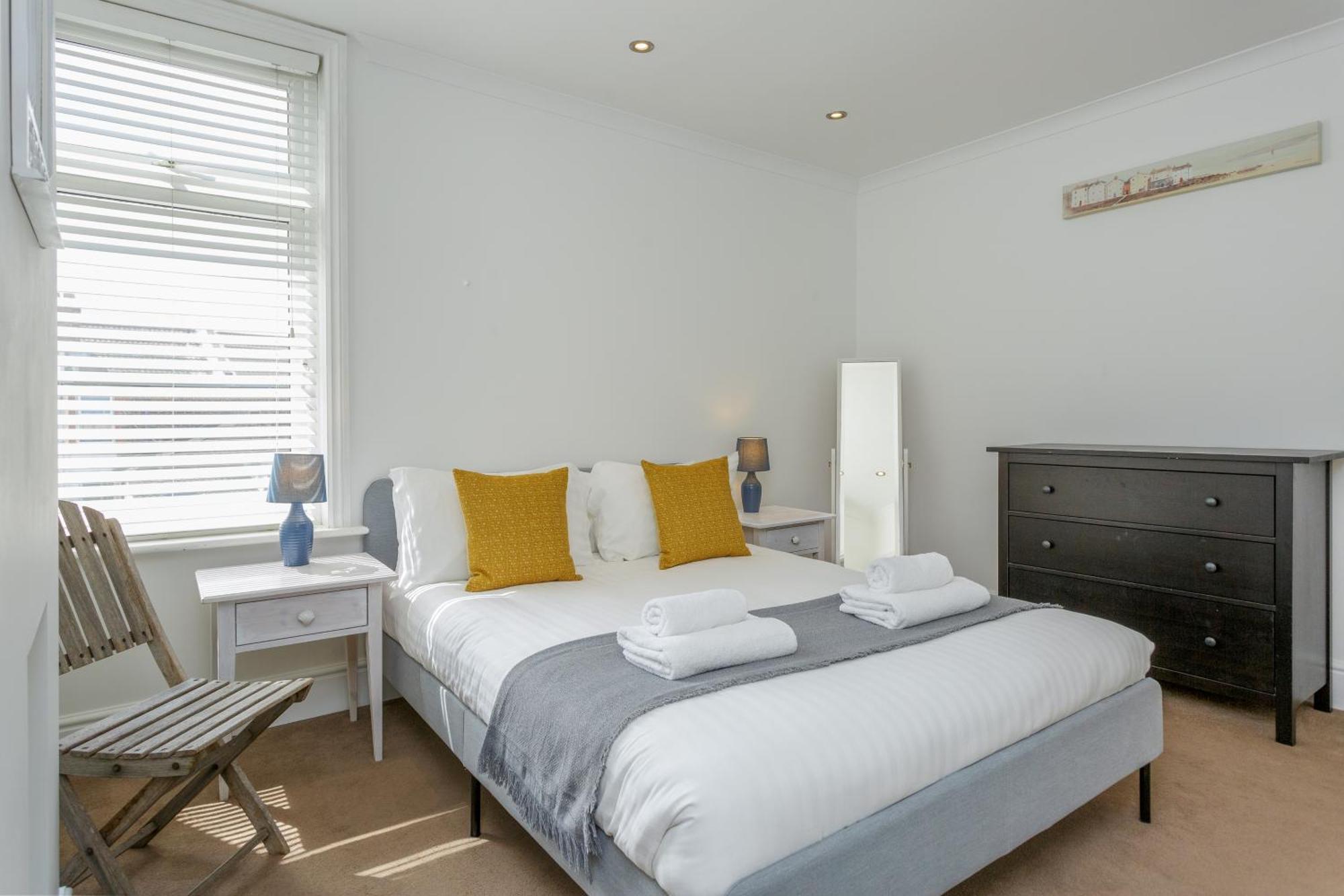 Percy Terrace - Charming 2 Bedroom Town House Портсмут Екстер'єр фото